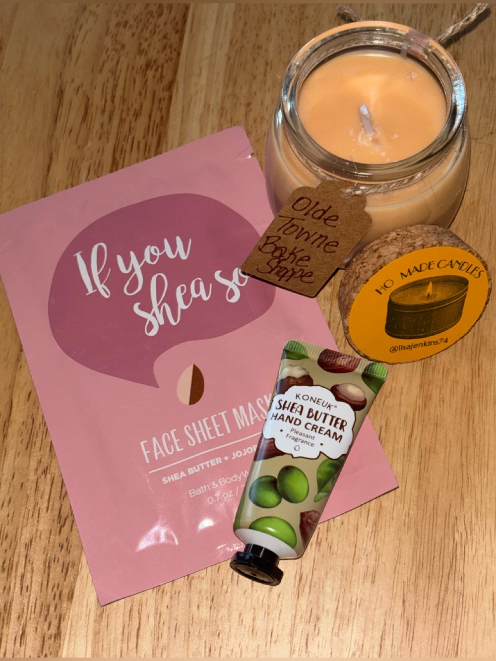 Ho Made Candle 
Shea Butter Face Sheet Mask & Hand Cream Set